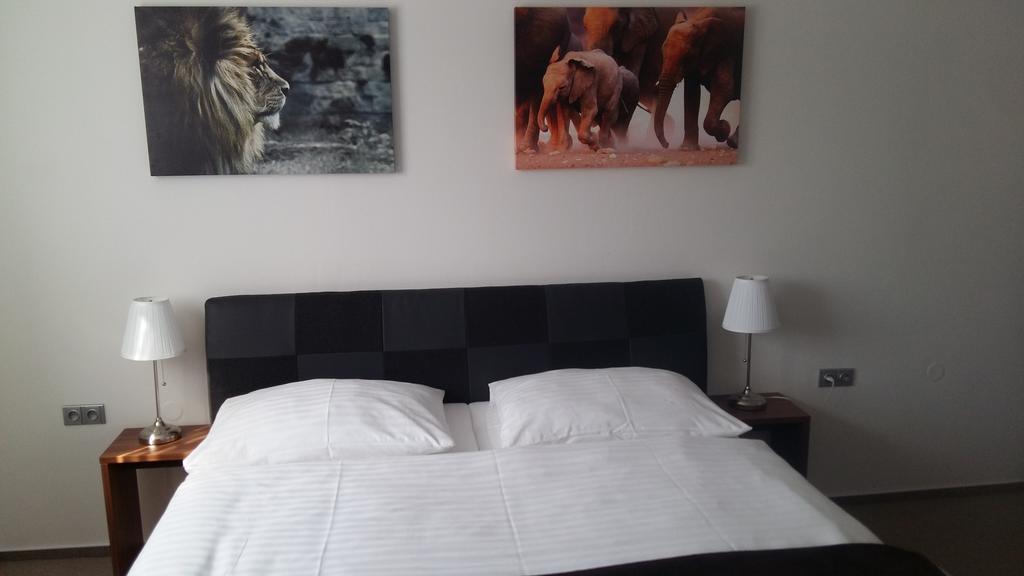 Studia Letcu 2A Appartement Olomouc Buitenkant foto
